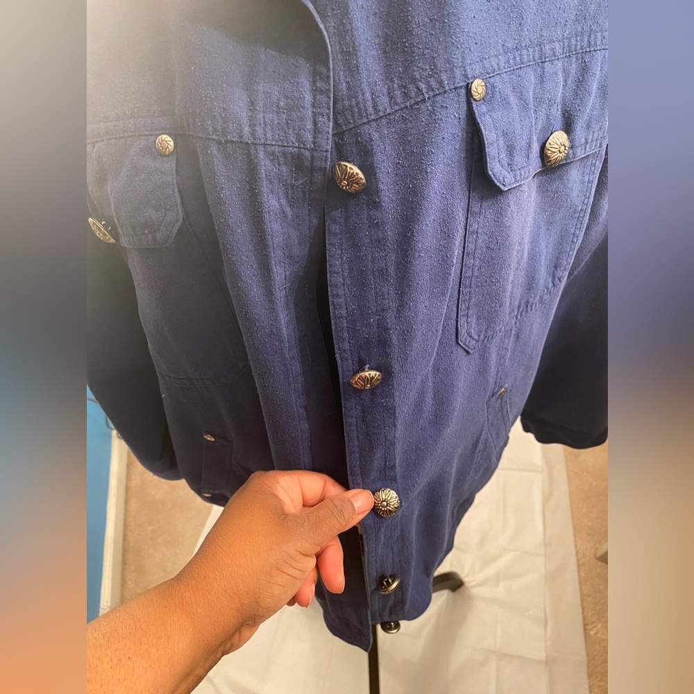Evr Blue Lightweight Buttoned Jacket - Size Large - image 7